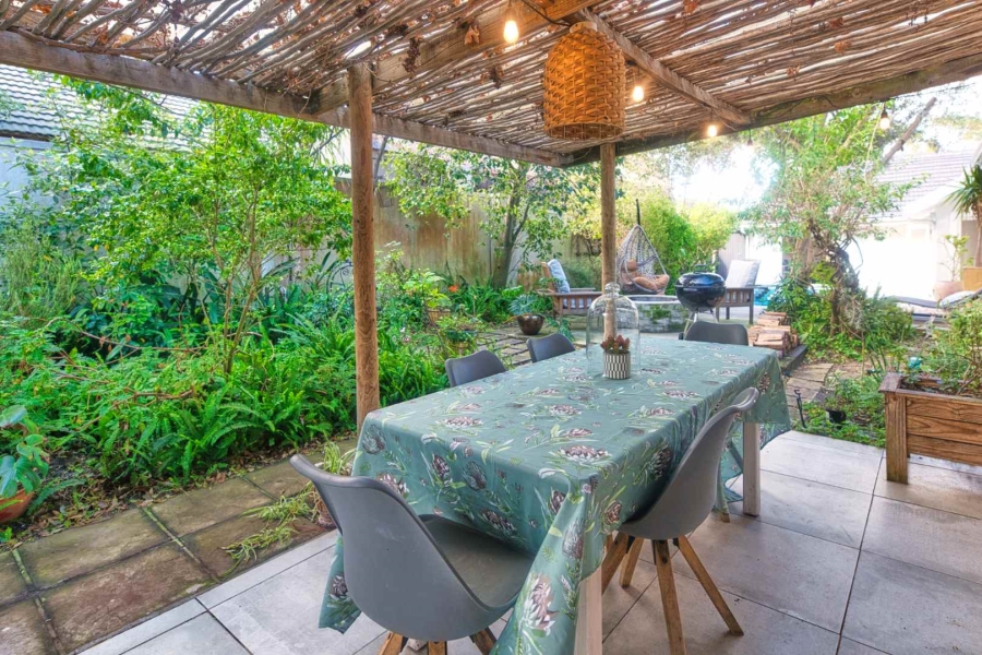 6 Bedroom Property for Sale in Northcliff Western Cape